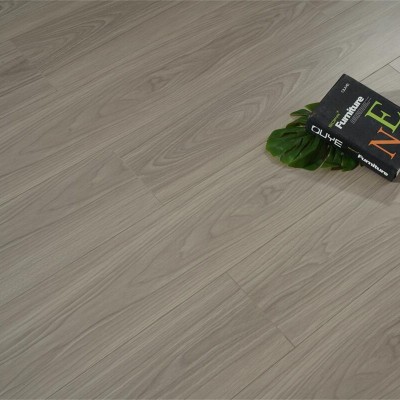 强化复合地板 10mm工程地板防水耐磨批发木地板门店装修工厂图4