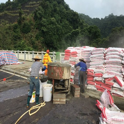 厂家直供混凝土路面修补料薄层修补剂快速抢修通车水泥路面修补料图4