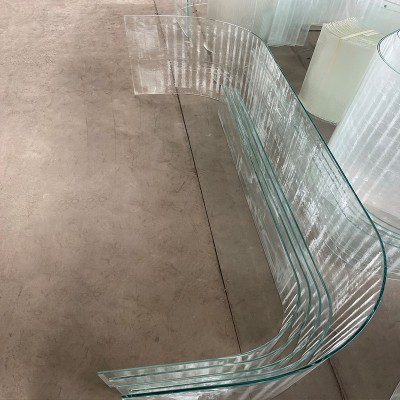 成都楼梯弯弧玻璃艺术展览热弯玻璃珠宝展柜造型玻璃蛋糕柜门玻璃图2