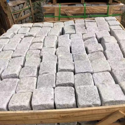 福建花岗岩石材人行道公园铺装小方块弹石广场道路不规则马蹄石图3