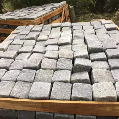福建花岗岩石材人行道公园铺装小方块弹石广场道路不规则马蹄石图4