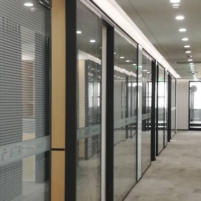 厂家供应办公室隔墙玻璃 百叶玻璃隔断墙 写字楼办公室隔断玻璃图2