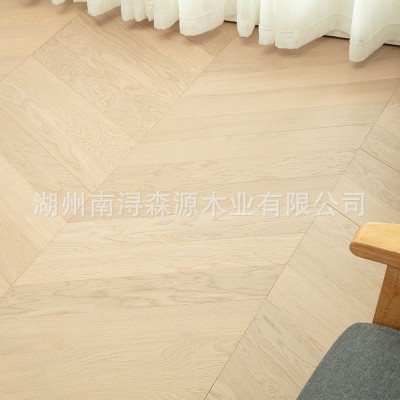 橡木三层鱼骨拼实木复合现代简约家装环保原木地板图2