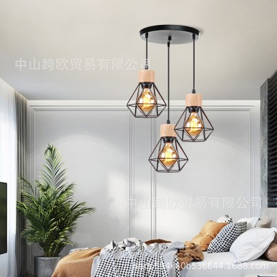 新款北欧现代简约餐厅吊灯轻奢客厅灯具卧室书房原木三头灯饰厂家图5