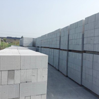 灰色粉煤灰防火砌块 商场工厂出租房轻质砖 抗压3.5厂家供应批发 40立方米图3