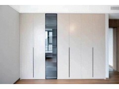 平开门与推拉门：优缺点详解与选择建议！