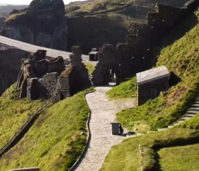 廷塔哲城堡始建于公元6世纪吗？史料和建筑结构能给出答案吗？