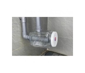 为什么要给下水管加个塑料桶