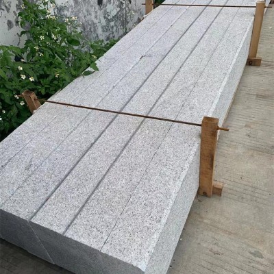 天然花岗岩福建厂家直销石材加工 异形弯道芝麻白路沿石路侧石图2